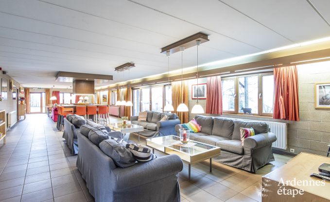 Grande maison de vacances � Vielsalm pour 22 personnes avec 10 chambres, salle de jeux, sauna et grand jardin