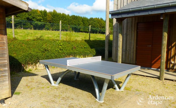 Grande maison de vacances � Vielsalm pour 22 personnes avec 10 chambres, salle de jeux, sauna et grand jardin