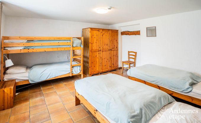 Villa de luxe � Vielsalm pour 20 personnes avec 7 chambres, piscine int�rieure, sauna et jardin priv�