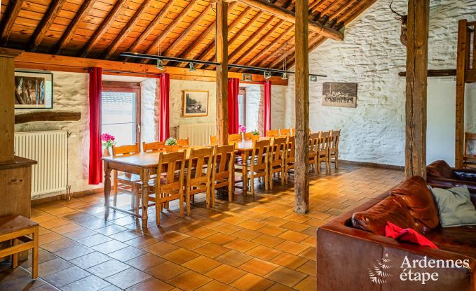 Villa de luxe � Vielsalm pour 20 personnes avec 7 chambres, piscine int�rieure, sauna et jardin priv�