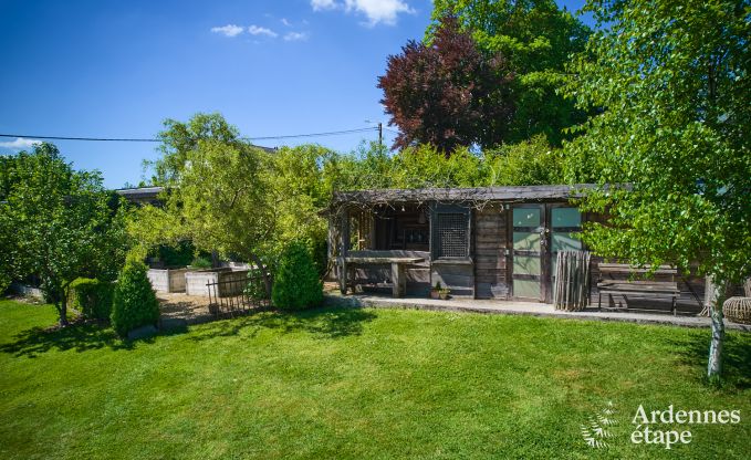 Tiny house romantique pour 2 personnes avec jacuzzi priv, pole  pellets et jardin  Vielsalm, Ardenne