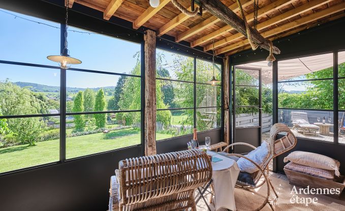 Tiny house romantique pour 2 personnes avec jacuzzi priv, pole  pellets et jardin  Vielsalm, Ardenne