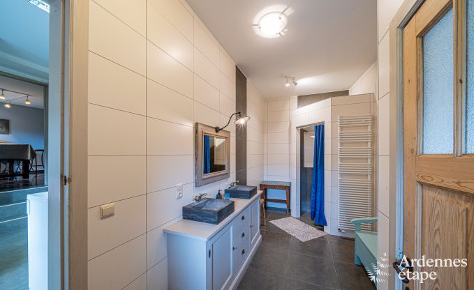 Maison de vacances � Vielsalm avec 5 chambres, salle de jeux, jardin priv� et capacit� pour 11 personnes