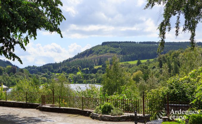 Maison de vacances � Vielsalm pour 28 personnes en Ardenne