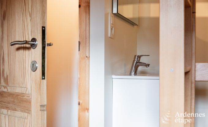 Maison de vacances confortable avec jardin priv� � pittoresque Vierves-sur-Viroin pour 4 personnes