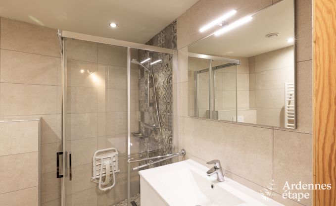 Maison de vacances confortable avec jardin priv� � pittoresque Vierves-sur-Viroin pour 4 personnes