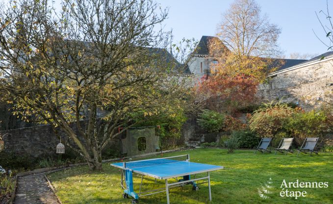 Charmante maison de vacances avec piscine et jardin priv pour 4 personnes dans le village mdival de Vierves-sur-Viroin