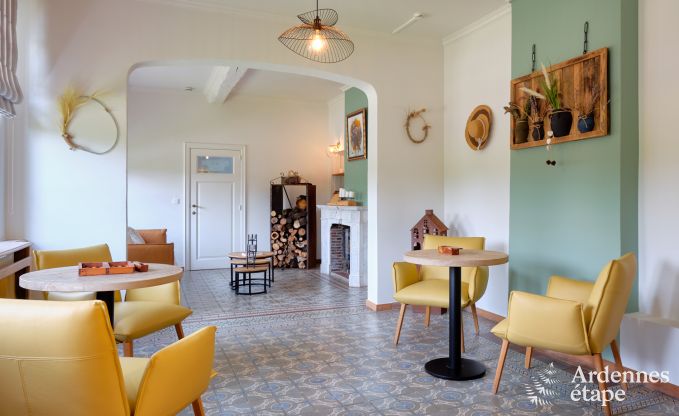 Maison de vacances confortable pour 10 personnes � Villers-en-Fagne avec sauna, jacuzzi, piscine et po�le � bois