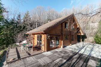 Chalet avec bain  bulles et belle vue  Viroinval pour 6/8 personnes