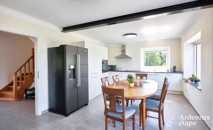 Maison de vacances pour 6 personnes � Virton avec 3 chambres, sauna, poele � bois, piscine ext�rieure et terrasse priv�e
