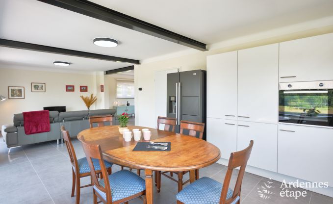 Maison de vacances pour 6 personnes � Virton avec 3 chambres, sauna, poele � bois, piscine ext�rieure et terrasse priv�e