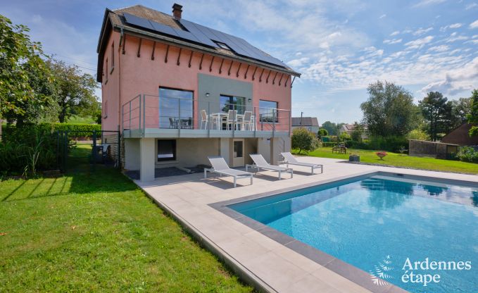 Maison de vacances pour 6 personnes � Virton avec 3 chambres, sauna, poele � bois, piscine ext�rieure et terrasse priv�e