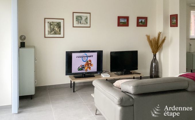 Maison de vacances pour 6 personnes � Virton avec 3 chambres, sauna, poele � bois, piscine ext�rieure et terrasse priv�e