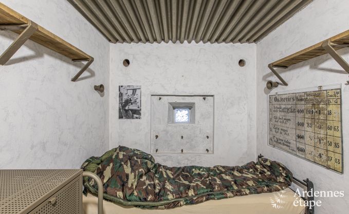 A découvrir : ancien bunker rénové en confortable maison de vacances à Visé.