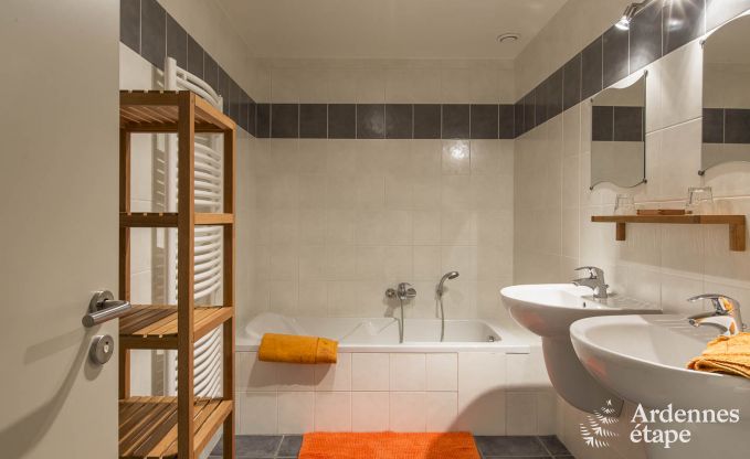 Maison de vacances � Voeren pour 20/24 personnes en Ardenne