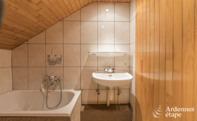 Maison de vacances � Vresse-Sur-Semois pour 22 personnes en Ardenne