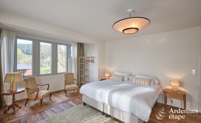 Maison de ma�tre de luxe � Vresse-sur-Semois pour 19 personnes avec piscine et vue � couper le souffle