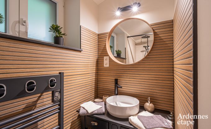 Maison de vacances de plain pied � Vresse-sur-Semois : terrasse avec vue, id�ale pour un couple avec enfants