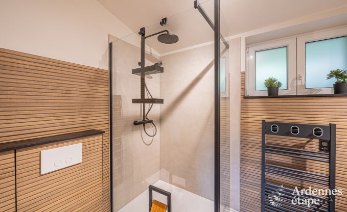 Maison de vacances de plain pied � Vresse-sur-Semois : terrasse avec vue, id�ale pour un couple avec enfants