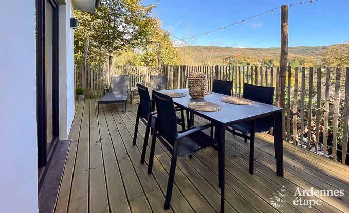 Maison de vacances de plain pied � Vresse-sur-Semois : terrasse avec vue, id�ale pour un couple avec enfants