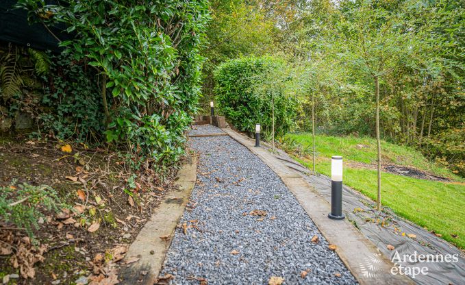 Maison de vacances de plain pied � Vresse-sur-Semois : terrasse avec vue, id�ale pour un couple avec enfants