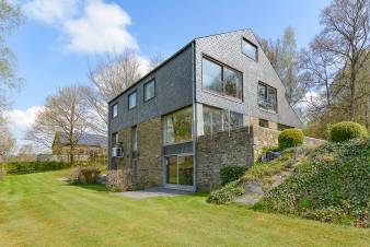 Magnifique villa 4 étoiles à louer pour groupes de 15 personnes à Waimes