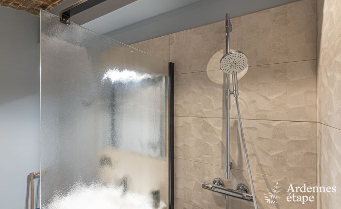 Maison de vacances  Walcourt, Ardenne, 6 personnes, 3 chambres, piscine extrieure, jardin commun, quipements modernes