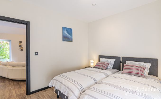 Maison de vacances  Walcourt, Ardenne, 6 personnes, 3 chambres, piscine extrieure, jardin commun, quipements modernes