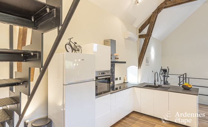 Maison de vacances spacieuse  Walcourt, Ardenne, 5 chambres, 5 salles de bain, piscine et quipements familiaux pour 10 personnes