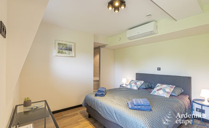 Maison de vacances spacieuse  Walcourt, Ardenne, 5 chambres, 5 salles de bain, piscine et quipements familiaux pour 10 personnes