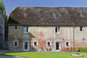 Dépendances d'un château de vacances pour 10/11 pers. à Waremme