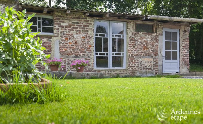 Ch�teau � Waremme pour 10/11 personnes en Ardenne