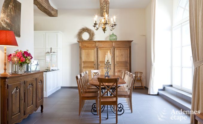 Ch�teau � Waremme pour 10/11 personnes en Ardenne