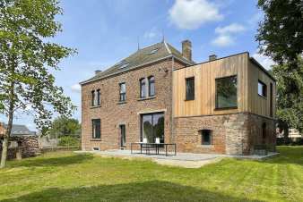 Superbe gîte pour 14/15 personnes à Wasseiges en Ardenne