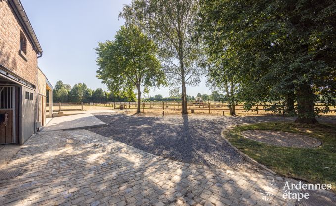 Maison confortable  Welkenraedt pour 6 personnes avec jacuzzi, quipements de jeux et jardin priv