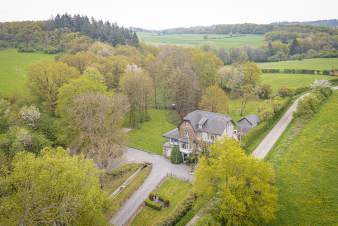 Manoir à louer en Ardenne pour groupe de 14 p.