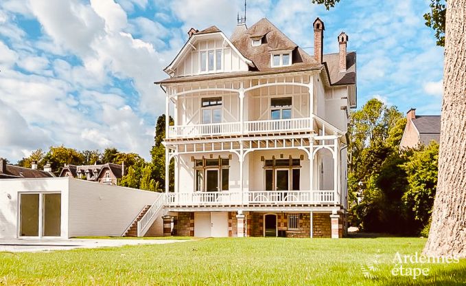 Villa de Luxe à Wépion pour 15 personnes en Ardenne