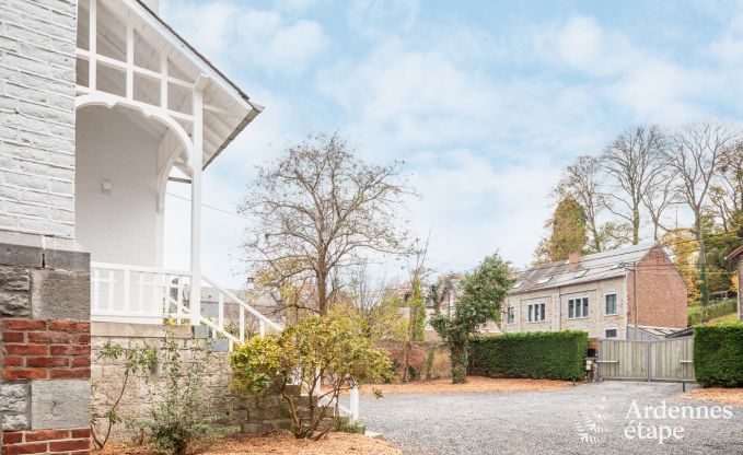 Villa de Luxe à Wépion pour 15 personnes en Ardenne