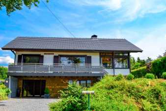 Magnifique chalet 3.5 étoiles pour 8 personnes à Xhoffraix en Ardenne