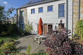 Chaleureux gîte rénové dans un esprit écologique pour 4 à 5 personnes à Yvoir